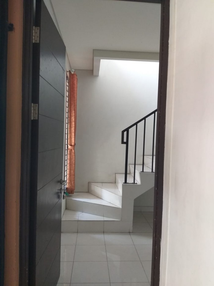 Rumah Disewakan Semi Furnished di Le Freya Lippo Cikarang